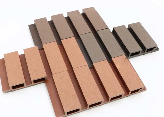 Pannelli di parete compositi di plastica di legno all'aperto del PVC WPC del rivestimento della parete esterna