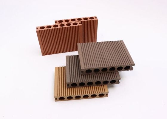 Bordo resistente 140x25x2900 del terrazzo di Decking WPC della crepa di plastica WPC