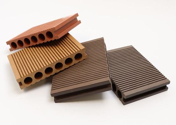 Impermeabilizzi non il legno all'aperto di Decking di slittamento WPC che pavimenta il Decking di plastica