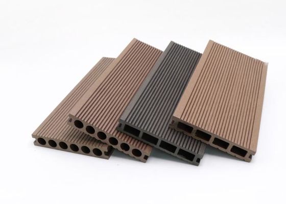 Bordo composito di Decking WPC di Co della cavità esteriore di Decking dell'estrusione