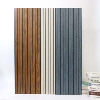 Pannello per soffitto in PVC di facile installazione per pareti Soluzione semplice per pannelli a parete Risparmia tempo e manodopera Basso costo di installazione Pannello a parete