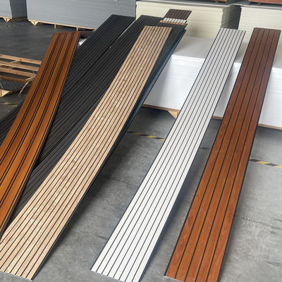 Pannello per soffitto in PVC di facile installazione per pareti Soluzione semplice per pannelli a parete Risparmia tempo e manodopera Basso costo di installazione Pannello a parete