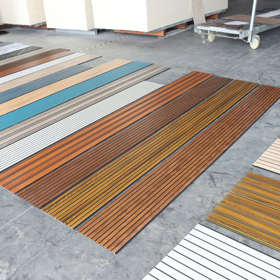 Pannello murale in PVC a installazione facile, sistema a scatto semplice per il fai-da-te nella ristrutturazione della casa