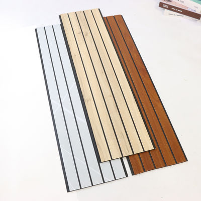 Pannello murale in PVC a installazione facile, sistema a scatto semplice per il fai-da-te nella ristrutturazione della casa