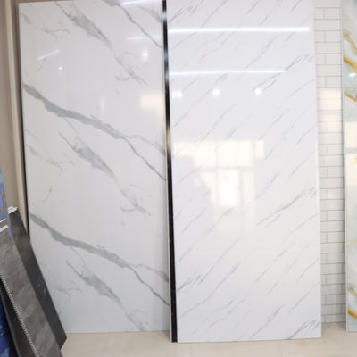 Pannelli doccia in PVC di sicurezza a texture antiscivolo per la progettazione del bagno familiare