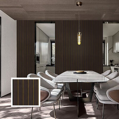 Pannello da parete per soffitto scanalato in PVC resistente all'umidità e facile da installare per la decorazione della parete del soffitto di interni moderni