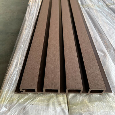 Pannello da parete WPC esterno di alta qualità Composito di legno di plastica impermeabile per l'esterno per la decorazione degli edifici