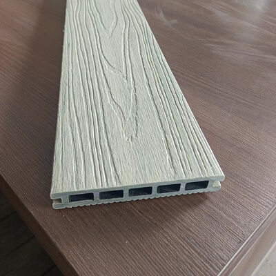 Pannello di parete esterno WPC composito di legno plastico esterno con resistenza alle intemperie e facile installazione