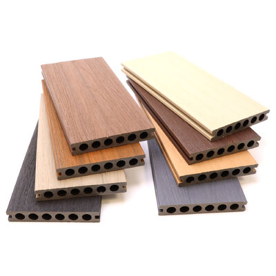 Pannello di parete WPC resistente alle intemperie esterno Legno composito impermeabile per applicazioni di pareti esterne