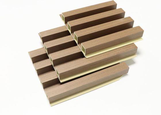 Pannelli di parete interni della decorazione interna del pannello di parete del grano della laminazione del legno WPC di colore