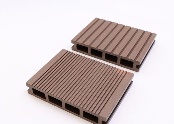 Decking composito di plastica di legno composito dei bordi di piattaforma di 140x25mm per il giardino