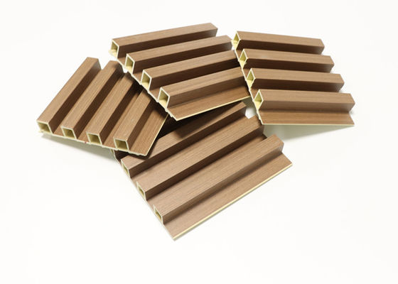 Pannello di parete interno del PVC WPC della flauto dell'interno di legno del grano per la decorazione