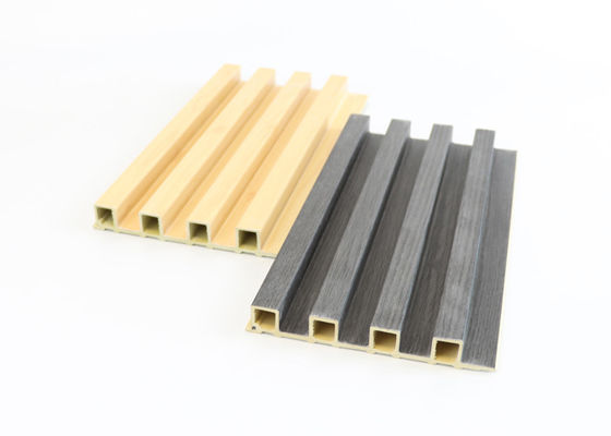 Il legno dell'interno della decorazione ha scanalato nei pannelli di parete composito di WPC 160mm x 24mm impermeabili