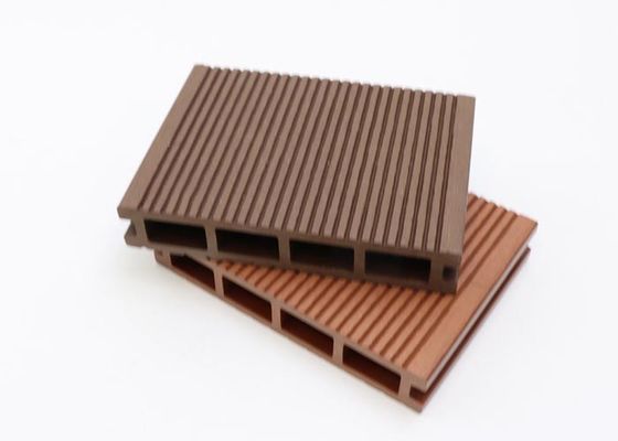 Mattonelle composite di plastica di Decking di WPC di legno all'aperto impermeabile di Decking