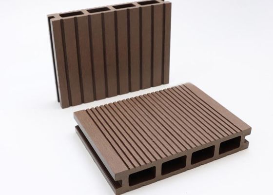 Mattonelle composite di plastica di Decking di WPC di legno all'aperto impermeabile di Decking