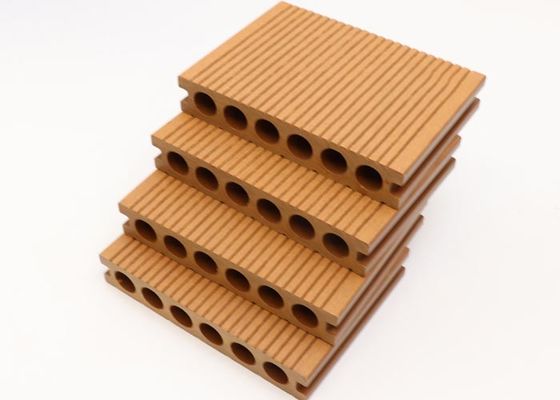 Mattonelle composite di plastica di Decking di WPC di legno all'aperto impermeabile di Decking