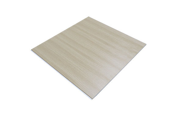 Facile installi il peso leggero a prova di fuoco decorativo interno del soffitto dei pannelli di parete del PVC