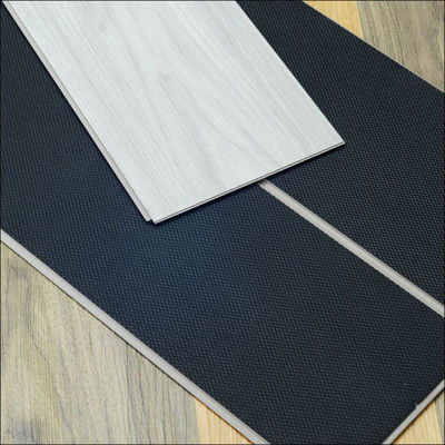 La pavimentazione impermeabile 4mm SPC di 5mm SPC clicca le piastrelle per pavimento di plastica del pavimento