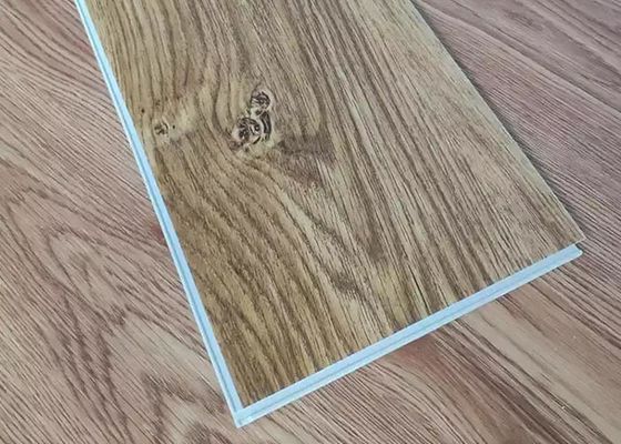 Pavimentazione di legno impermeabile a prova di fuoco della serratura del PVC di colore per la decorazione domestica
