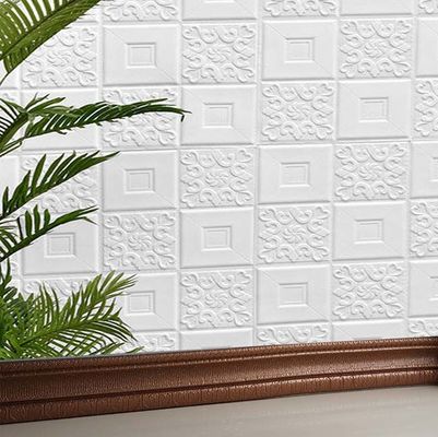 Autoadesivo bianco della parete della schiuma del PE 3D dei pannelli di parete del PE 70x77cm per la decorazione domestica