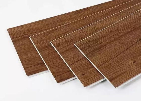 PVC di SPC di collegamento del laminato plastico di clic che pavimenta resistenza all'usura impermeabile