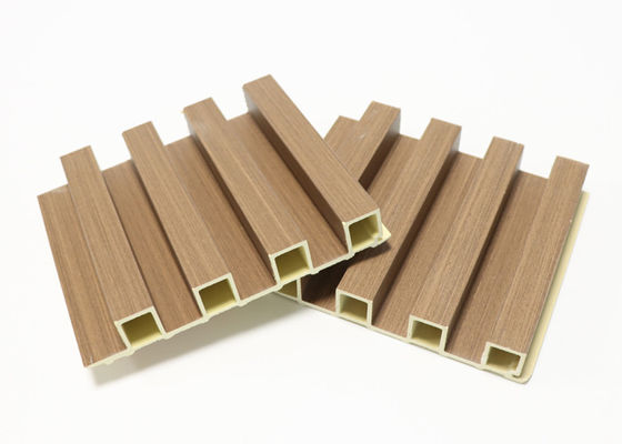 Pannello di parete interno composito di plastica di legno del pannello di parete WPC WPC impermeabile Clading