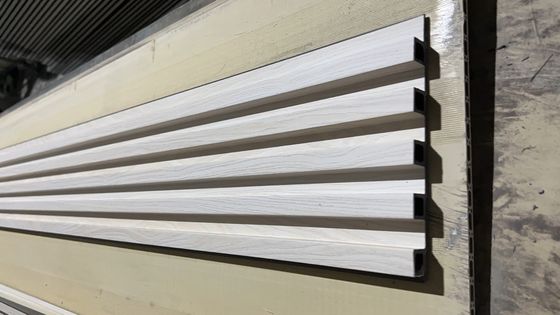 Feritoia laminata rivestimento composito di legno del pannello sostitutivo WPC