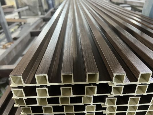 Feritoia laminata rivestimento composito di legno del pannello sostitutivo WPC