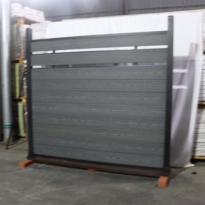 L'estrusione Wpc di Co del giardino recinta la prova composita della muffa di Panel Wood Plastic
