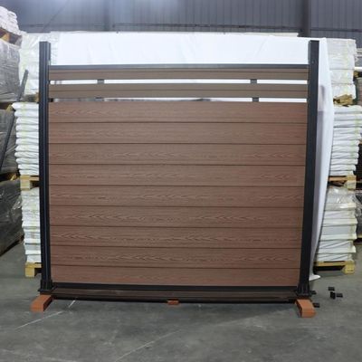 Il recinto impermeabile Board Fast Install di Wpc clicca il sistema per all'aperto