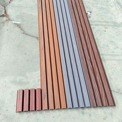 Infissi per esterni in legno WPC 219*26mm