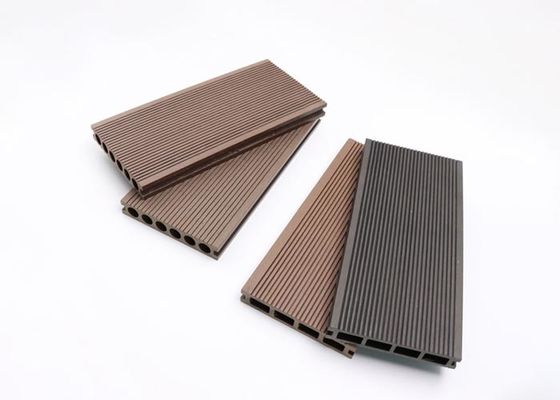 Estrusione di legno composita di plastica di legno di Co del PE del rivestimento della parete del pannello di parete esterna WPC