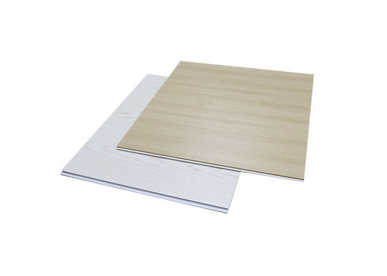 I pannelli di parete interni rivestiti UV laminati del PVC l'isolamento termico