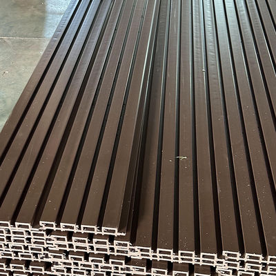 Infissi per esterni in legno WPC 219*26mm