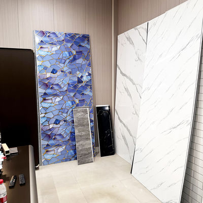 Pannello di parete di doccia in PVC impermeabile di qualità superiore per il rivestimento delle pareti delle zone umide