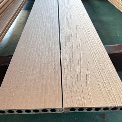 Sistema di pannelli murali esterni in WPC Composito in legno di plastica impermeabile per rivestimenti murali esterni